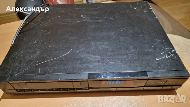 Стерео тунер Grundig, снимка 10 - Ресийвъри, усилватели, смесителни пултове - 53449269