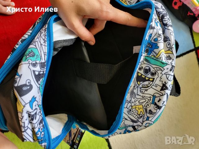 Ученическа раница Smiggle комплект с маркери кутия за храна моливи и таен дневник, снимка 8 - Раници - 46083000