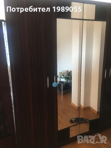 Гардероб  4-крилен, снимка 3 - Гардероби - 53813128