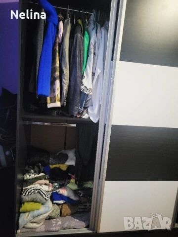 Продавам гардероб с плъзгащи врати 100 евро, снимка 3 - Гардероби - 53359824