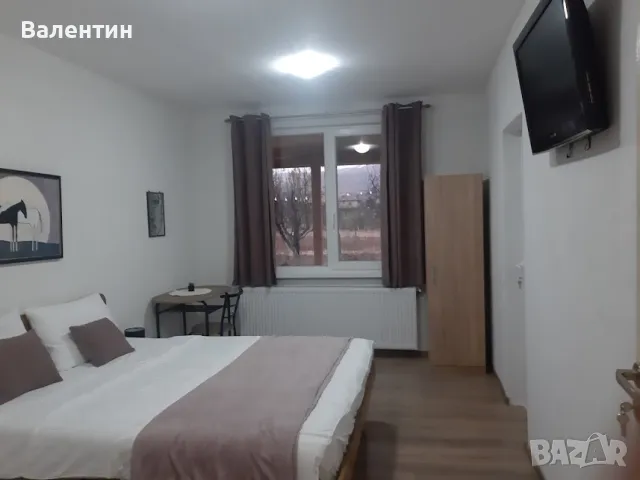 Къща за гости "Виктория " гр  Симитли , снимка 4 - Стаи под наем - 48674259