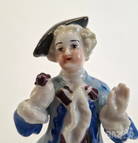 Порцеланова фигурка на кавалер в стил рококо, снимка 5 - Статуетки - 53998448