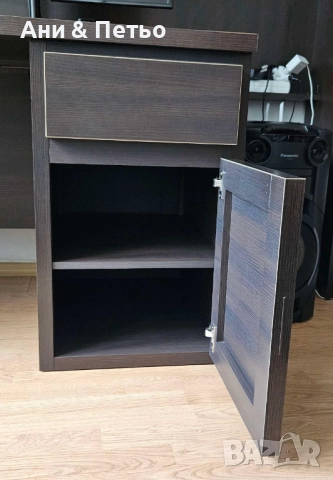 Практично бюро в цвят венге, снимка 3 - Бюра - 52172918