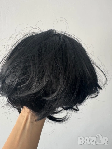Късо тупе с бретон – естествен ефект, чисто ново , снимка 6 - Аксесоари за коса - 53835772
