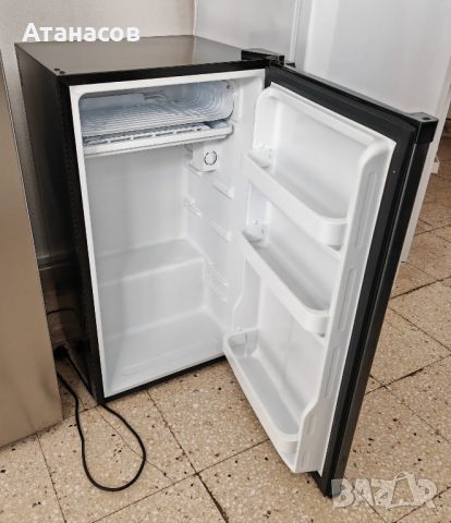Хладилник ариели 93 литра Arielli малък хладилник с камера в черно,сиво и бяло , снимка 10 - Хладилници - 45745917