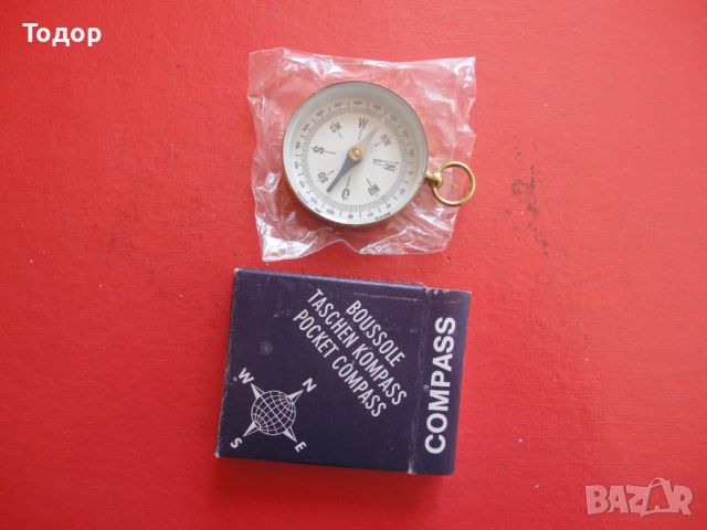 Немски компас бусола в кутия W Germany, снимка 1 - Колекции - 45809525