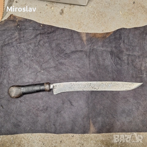 стар ръчно кован нож