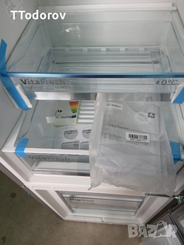 Нов хладилник с фризер Bosch KGE398IBP, LowFrost , снимка 4 - Хладилници - 53816887