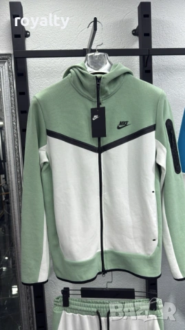 Nike Tech НА ЕДРО 5 Бр. Мъжки Спортен Екип Найк Тек 