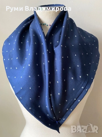 Квадратен шал/ кърпа за глава от коприна, сатен, вискоза, снимка 2 - Шалове - 52200212