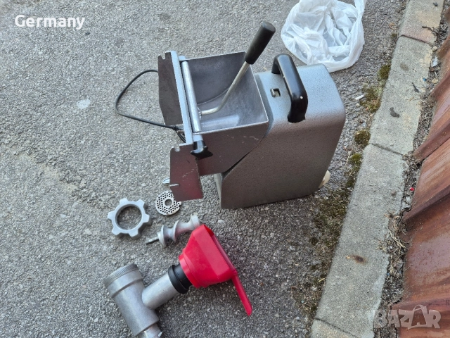 немска месомелачка зеленчукорезачка кутер, снимка 13 - Други инструменти - 51435235