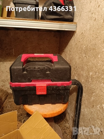 Акумулаторна прахосмукачка 