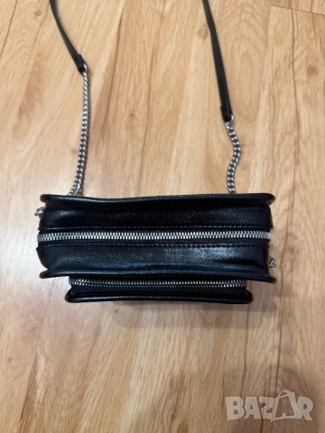 Calvin Klein оригинална дамска чанта, снимка 3 - Чанти - 54220207