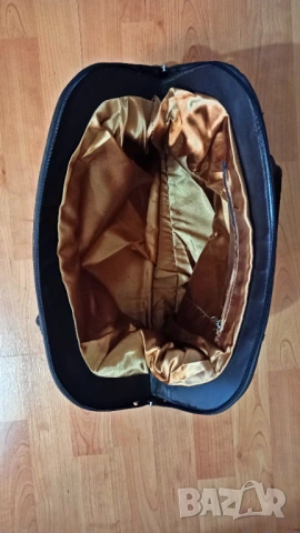 Prada голяма кожена, снимка 5 - Чанти - 53179434