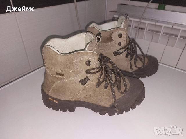 Оригинални туристически обувки/ 39 номер, снимка 3 - Маратонки - 52811520