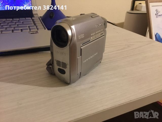 Видеокамера Sony Handycam DCR-HC40E, снимка 1 - Камери - 46644103