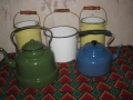 Стари емайлирани съдове, за декорция или саксии. Цена 15 евро, общо или 5 евро, за брой. Пращам по Е, снимка 1