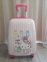 Розов детски куфар Hello Kitty на колелца, снимка 1