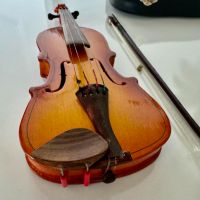 Винтидж декоративна малка цигулка, снимка 3 - Антикварни и старинни предмети - 45539159