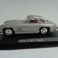 1:43 MERCEDES BENZ 300 SL КОЛИЧКА ИГРАЧКА МОДЕЛ, снимка 1 - Колекции - 45447615