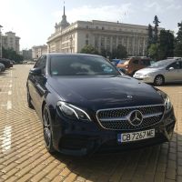 Mercedes-Benz E300 AMG-Line, снимка 2 - Автомобили и джипове - 46159189