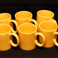 Керамични чинии, купички, чаши, вази, снимка 6 - Чинии - 44992973