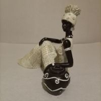 НАХОДКА Статуя на африканска племенна жена за декорация Черна дама Художествена женска скулптура , снимка 2 - Декорация за дома - 45161057