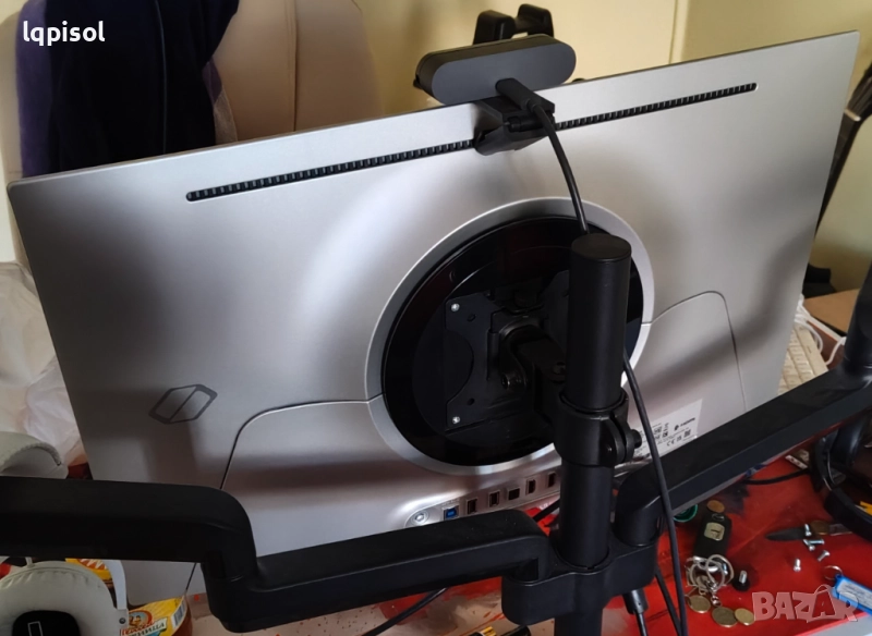 Samsung Odyssey G6 27, снимка 1