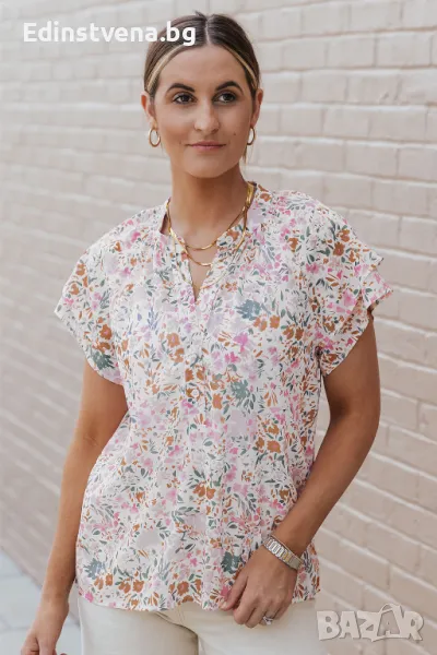 Дамска блуза с къс ръкав, флорален принт и копчета, снимка 1