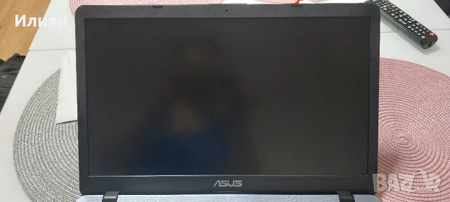 Неработещ! Лаптоп Asus 17', снимка 8 - Части за лаптопи - 46937100