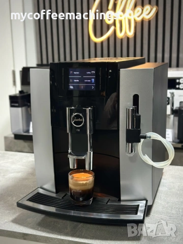Кафемашина JURA E8, снимка 3 - Кафемашини - 53596305