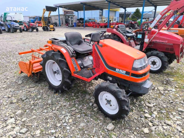 японски трактор, снимка 2 - Селскостопанска техника - 54218036