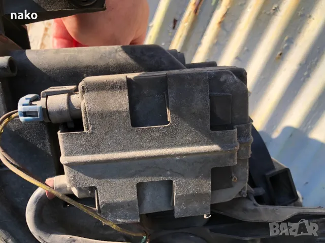 Десен фар за Пасат 5,5 2003 г., снимка 5 - Части - 50244764