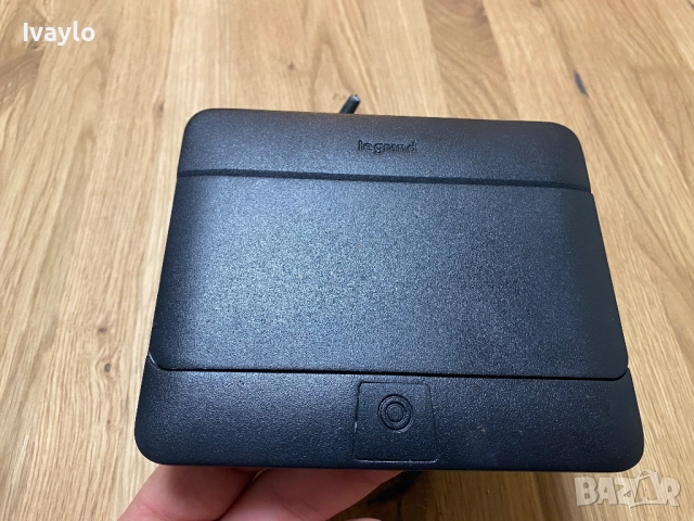 Legrand подова кутия, Контакт за бюро