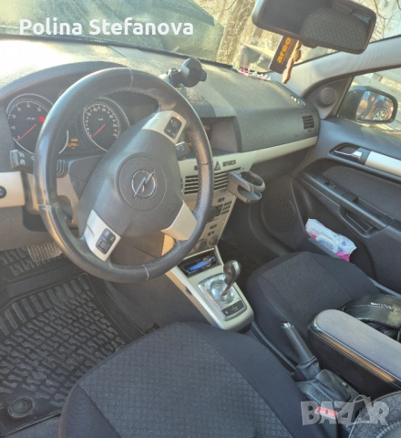 Opel Astra H GTC 1.6 автомат , снимка 8 - Автомобили и джипове - 52861293