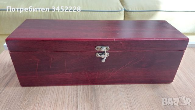 дървена кутия , снимка 1 - Антикварни и старинни предмети - 46321667