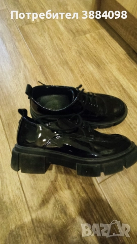 Детски лачени лоуфъри