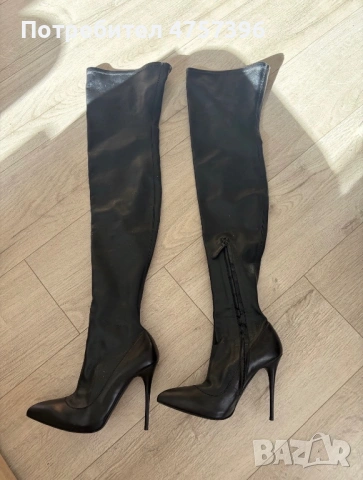 Alexander McQueen  Оригинални 37 номер