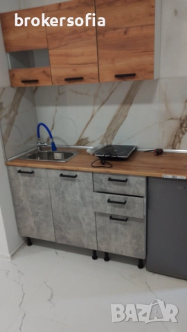 Едностаен (боксониера) под наем, бул. Христо Ботев.