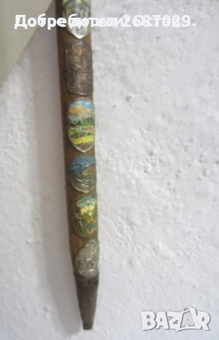 Бастуни - различниСтар дървен Туристически бастун, метални значки, дърво, пирография, форма брадва, снимка 11 - Други ценни предмети - 28951379