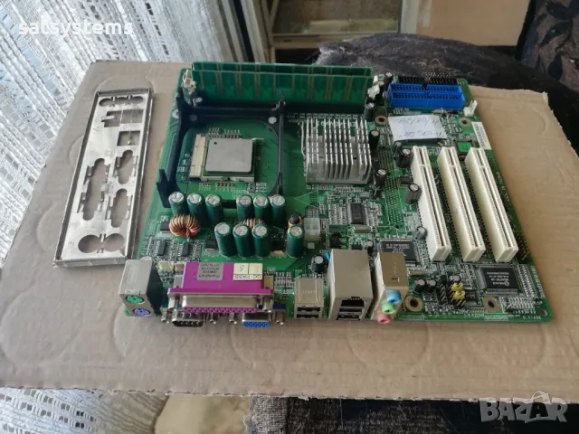 Дънна платка EPoX EP-4GVMI Socket 478 CPU+FAN+RAM, снимка 2 - Дънни платки - 46875434