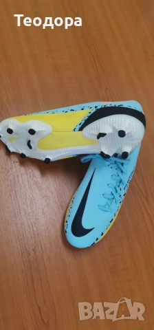 Бутонки Nike , снимка 2 - Спортни обувки - 52312132