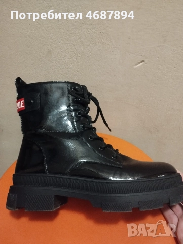 лачени боти, снимка 2 - Дамски боти - 52852001