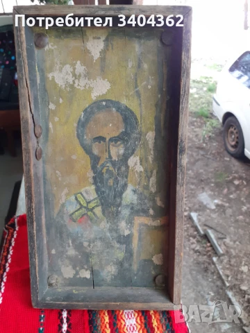 Стара домашна икона - ръчно рисувана върху дъска