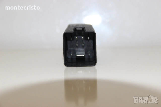 Реле подгревни свещи VW Golf 5 (2004-2008г.) 0281003038 / 0 281 003 038, снимка 2 - Части - 54018388