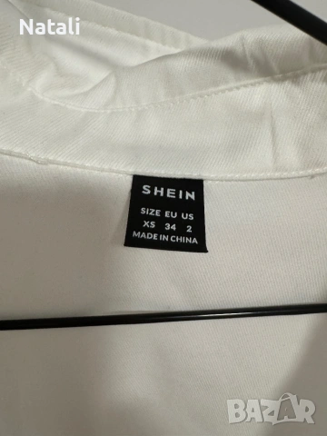 Дълга бяла риза , снимка 2 - Ризи - 53456386