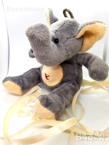 Плюшена играчка слонче