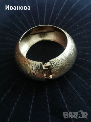 Дамска гривна