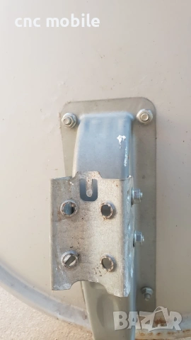 Сателитна антена с конвертор и стойка , снимка 3 - Приемници и антени - 54165485