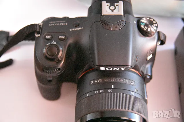 Фотоапарат Sony SLT-A58 на 4600 кадъра., снимка 3 - Фотоапарати - 48729702